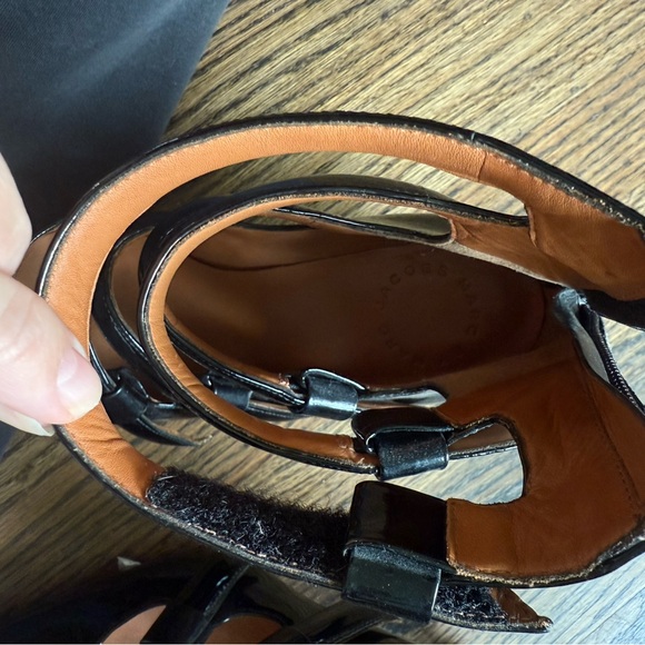 Marc Jacobs Black Patent Seditionary Strappy Heels.  Size 37. - Picture 5 of 10